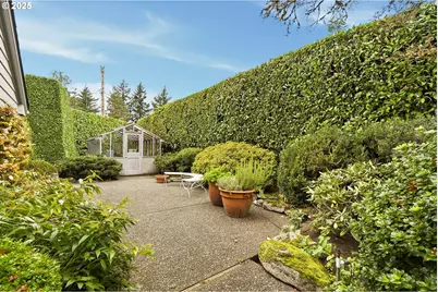 3484 SW Brentwood Dr, Portland, OR 97201 - Photo 33