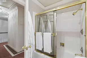 3484 SW Brentwood Dr, Portland, OR 97201 - Photo 27