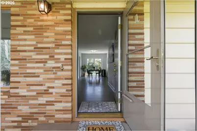 6901 NW Canyon Crest Loop, Vancouver, WA 98665 - Photo 3