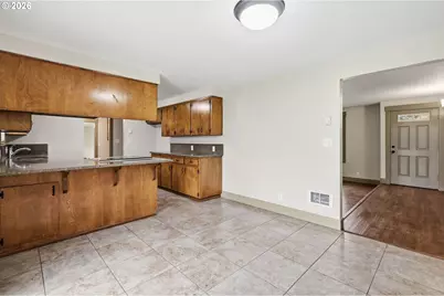 1190 Sanborn Ave, Eugene, OR 97404 - Photo 11