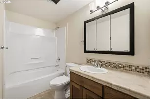 1190 Sanborn Ave, Eugene, OR 97404 - Photo 17