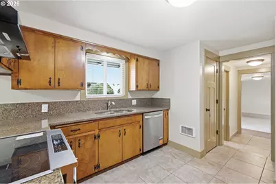 1190 Sanborn Ave, Eugene, OR 97404 - Photo 15