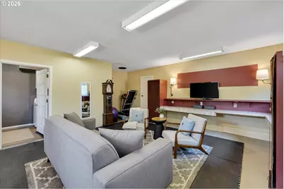 1041 Cannon Dr, Hood River, OR 97031 - Photo 27