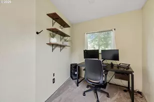 1041 Cannon Dr, Hood River, OR 97031 - Photo 25