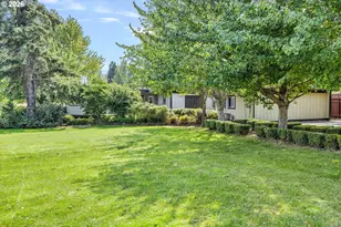 1041 Cannon Dr, Hood River, OR 97031 - Photo 33