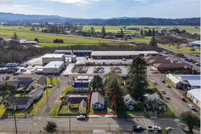 2213 10th St, Tillamook, OR 97141 - Photo 23