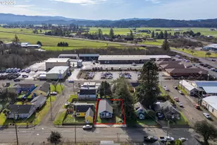 2213 10th St, Tillamook, OR 97141 - Photo 23