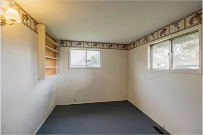 341 NE Cambridge Cir, Corvallis, OR 97330 - Photo 15