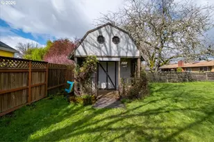341 NE Cambridge Cir, Corvallis, OR 97330 - Photo 31