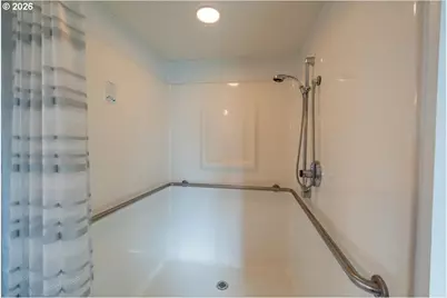 341 NE Cambridge Cir, Corvallis, OR 97330 - Photo 17