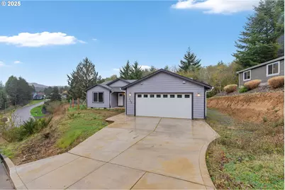 320 Providence Dr, Reedsport, OR 97467 - Photo 1