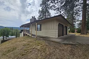 202 E Despain St, Ukiah, OR 97880 - Photo 5