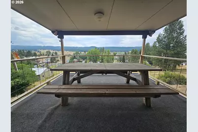 202 E Despain St, Ukiah, OR 97880 - Photo 11