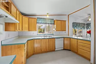 5300 Riddle By Pass Rd, Riddle, OR 97469 - Photo 17