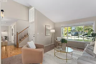 17239 Rebecca Ln, Lake Oswego, OR 97035 - Photo 5