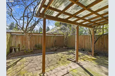 9606 N Clarendon Ave, Portland, OR 97203 - Photo 35
