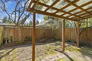 9606 N Clarendon Ave, Portland, OR 97203 - Photo 35