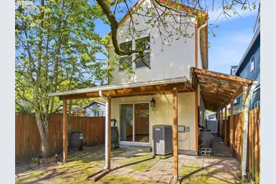 9606 N Clarendon Ave, Portland, OR 97203 - Photo 37