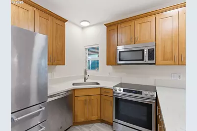 9606 N Clarendon Ave, Portland, OR 97203 - Photo 13