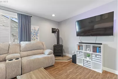 19735 SW Rosa Rd, Beaverton, OR 97078 - Photo 11