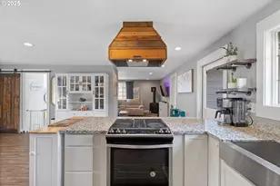 19735 SW Rosa Rd, Beaverton, OR 97078 - Photo 9