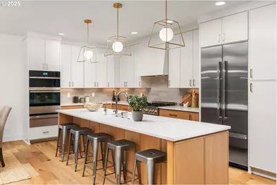 8937 NW Lovejoy St, Portland, OR 97229 - Photo 17