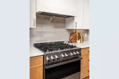 8937 NW Lovejoy St, Portland, OR 97229 - Photo 19