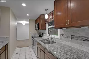 1421 SE 145th Ave, Portland, OR 97233 - Photo 17