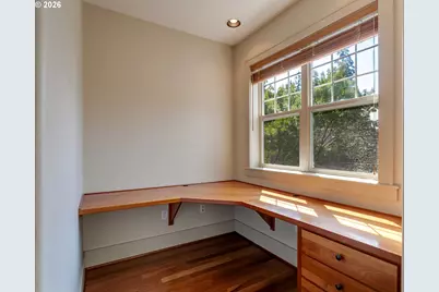 5055 W Sunset Dr, Lake Oswego, OR 97035 - Photo 11