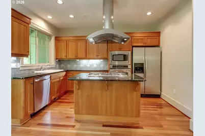 5055 W Sunset Dr, Lake Oswego, OR 97035 - Photo 17