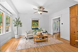 216 S Iowa St, Portland, OR 97239 - Photo 7