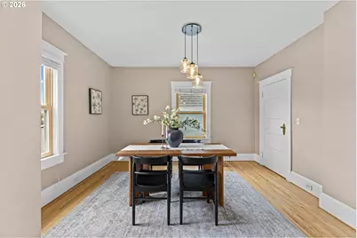 216 S Iowa St, Portland, OR 97239 - Photo 13