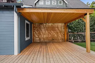 216 S Iowa St, Portland, OR 97239 - Photo 45