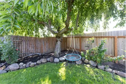 663 Brentwood Dr, The Dalles, OR 97058 - Photo 17