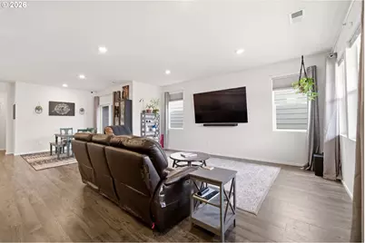 11313 NE 17th St, Vancouver, WA 98684 - Photo 9