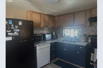 15765 Highway 101S #14, Brookings, OR 97415 - Photo 5