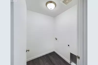 221 Merrick Ave, Umatilla, OR 97882 - Photo 19