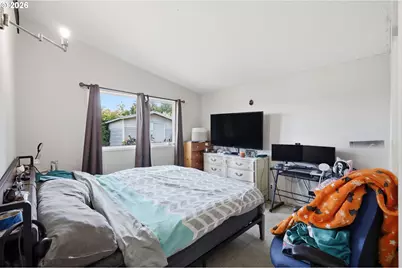 1604 E Taylor Ave, Cottage Grove, OR 97424 - Photo 15