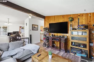 1604 E Taylor Ave, Cottage Grove, OR 97424 - Photo 7