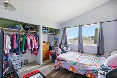 1604 E Taylor Ave, Cottage Grove, OR 97424 - Photo 17