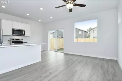 1329 NE Clark Ave, Battle Ground, WA 98604 - Photo 3