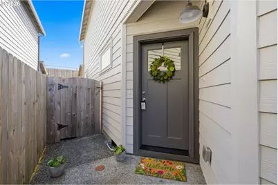 1036 N Auburn Pl, Ridgefield, WA 98642 - Photo 3
