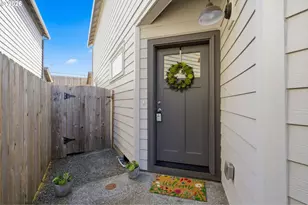 1036 N Auburn Pl, Ridgefield, WA 98642 - Photo 3