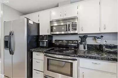 506 SE 5th St, Battle Ground, WA 98604 - Photo 9