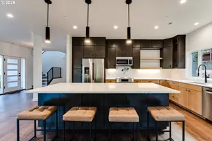 2240 W 25th Pl, Eugene, OR 97405 - Photo 9