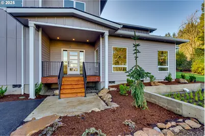 2240 W 25th Pl, Eugene, OR 97405 - Photo 3