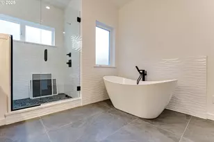 2240 W 25th Pl, Eugene, OR 97405 - Photo 31