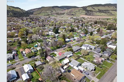 2707 N Ash St, La Grande, OR 97850 - Photo 7