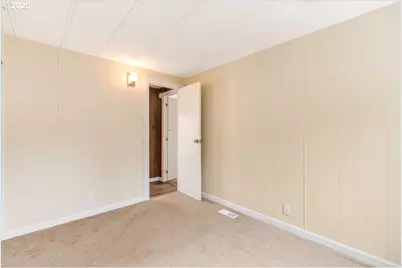 11768 SW Royal Villa Dr #124, Tigard, OR 97224 - Photo 31