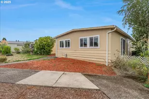 11768 SW Royal Villa Dr, Tigard, OR 97224 - Photo 37